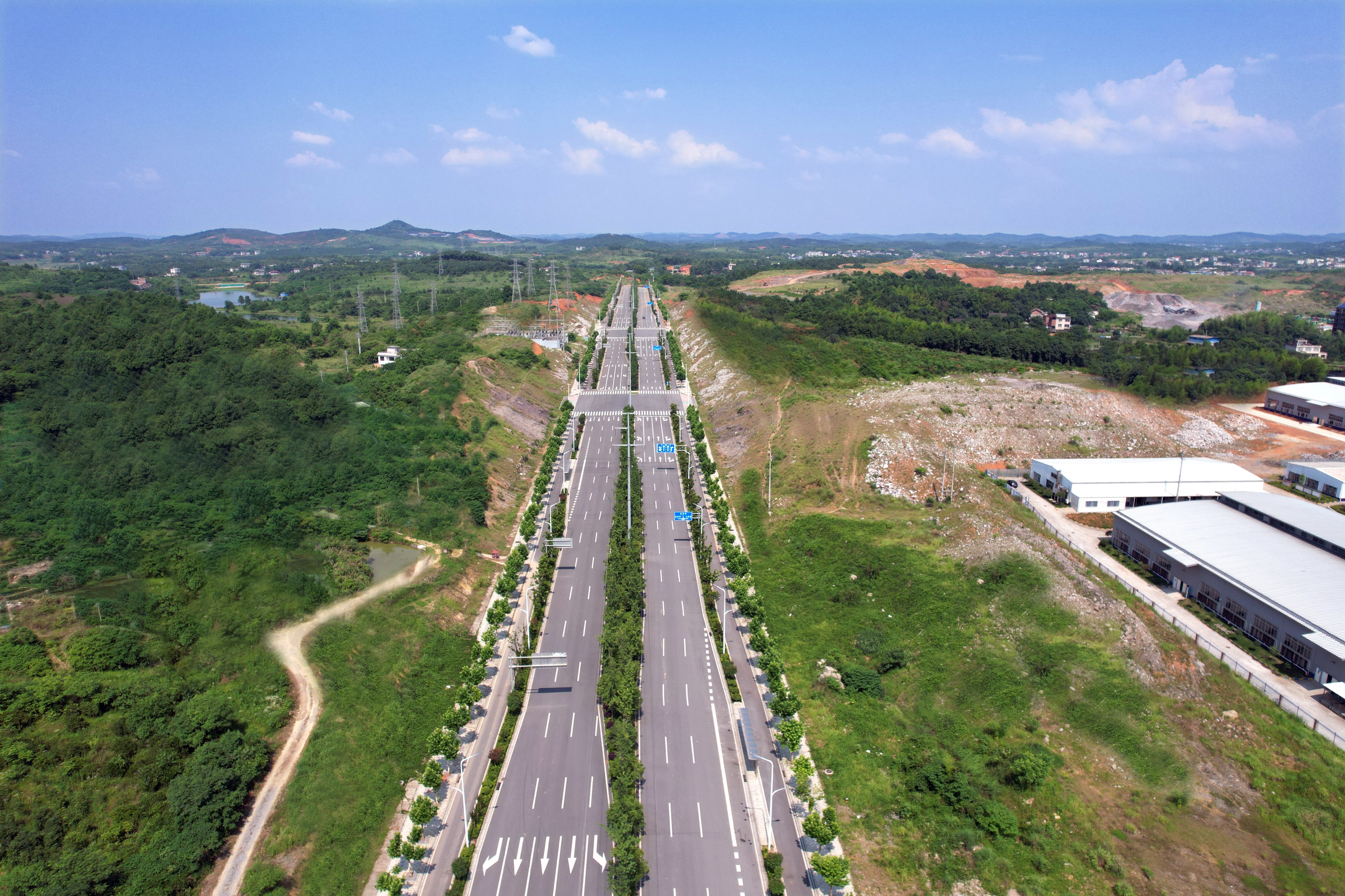 常寧市北二環(huán) 榮獲“省優(yōu)質(zhì)工程獎(jiǎng)”